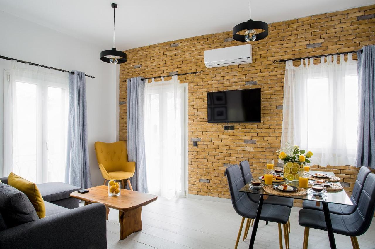Deluxe Town Hall Square Flat In Historical Center 3 Corfu  Экстерьер фото