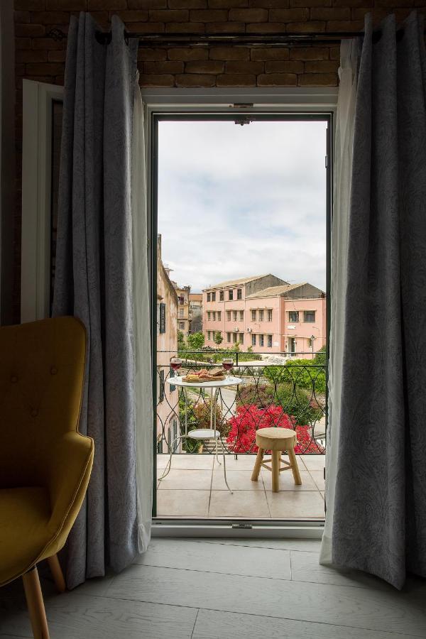 Deluxe Town Hall Square Flat In Historical Center 3 Corfu  Экстерьер фото