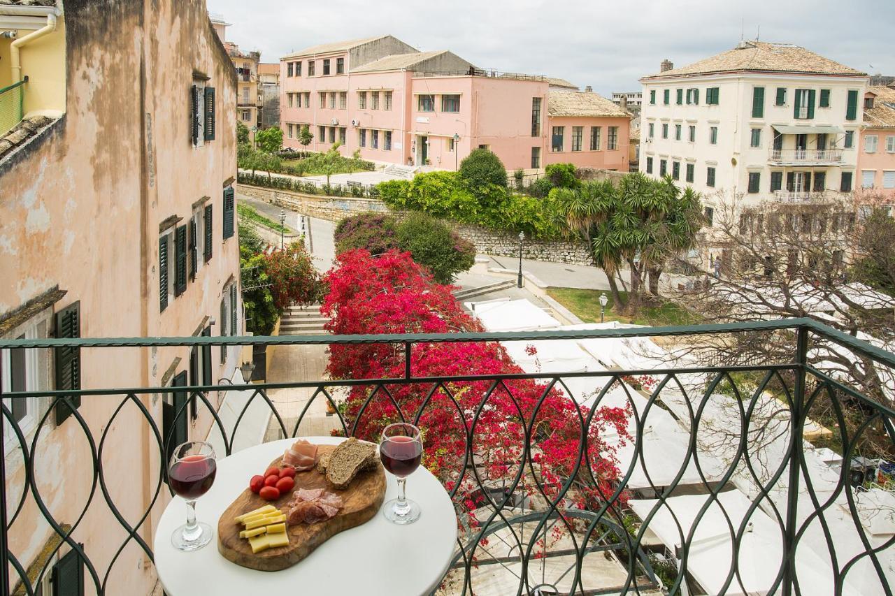Deluxe Town Hall Square Flat In Historical Center 3 Corfu  Экстерьер фото